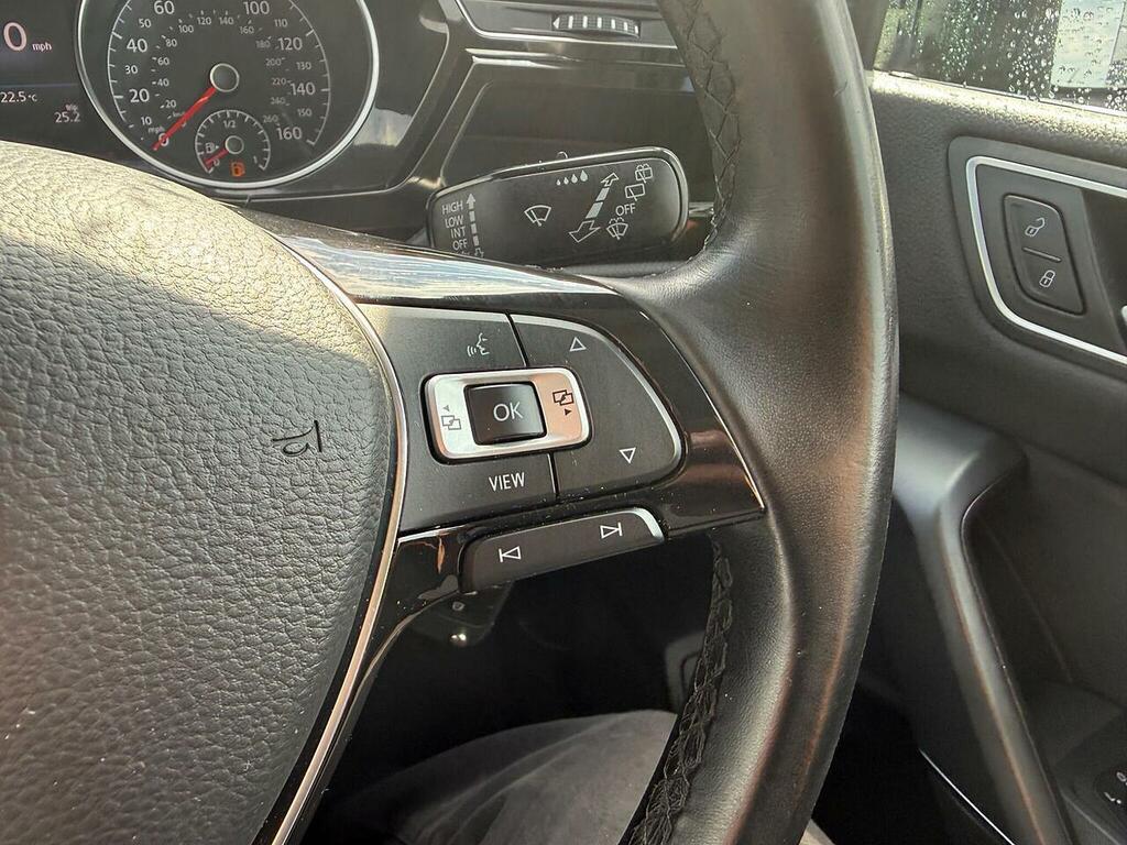 Volkswagen Touran Sel Black #49