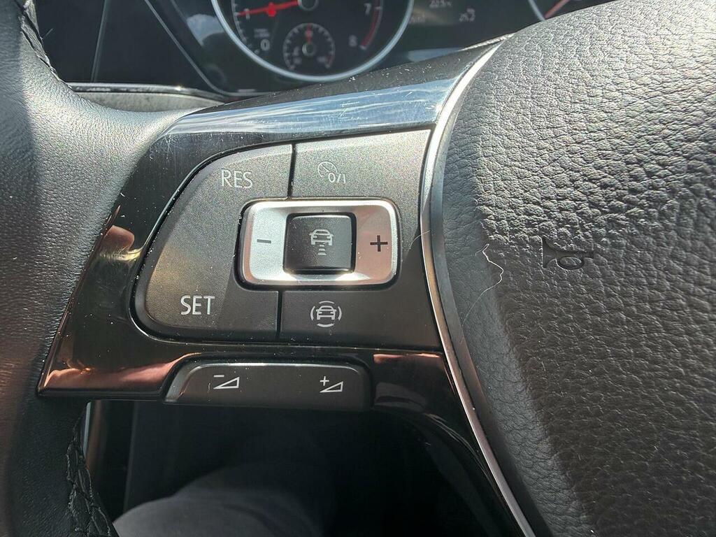 Volkswagen Touran Sel Black #47