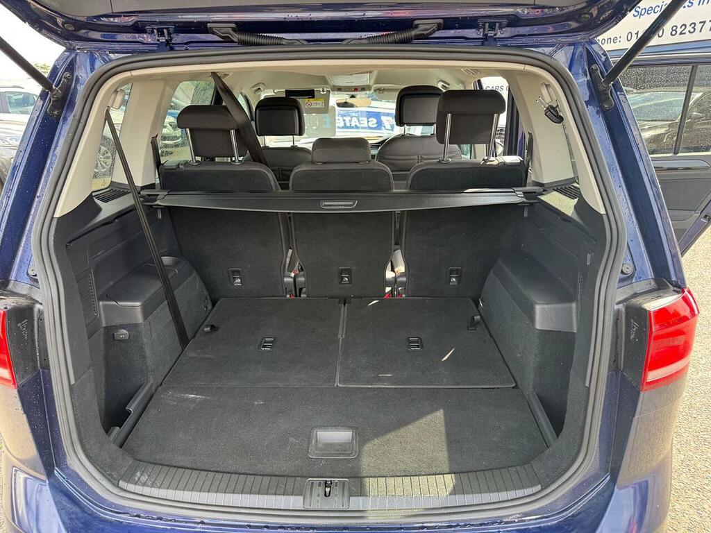 Volkswagen Touran Sel Black #9