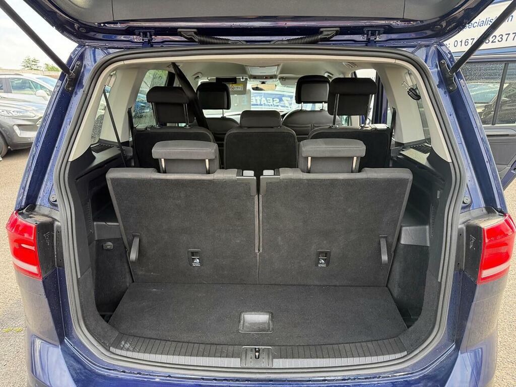 Volkswagen Touran Sel Black #10