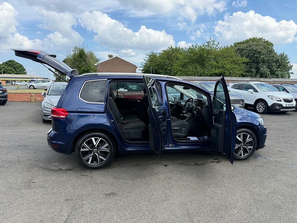 Volkswagen Touran Sel Black #8