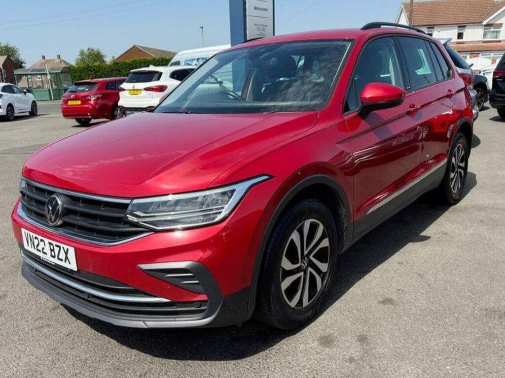 Volkswagen Tiguan 1.5 Tsi Active Dsg Euro 6 Ss VN22BZX Red #3
