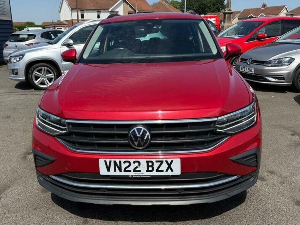 Volkswagen Tiguan 1.5 Tsi Active Dsg Euro 6 Ss VN22BZX Red #2