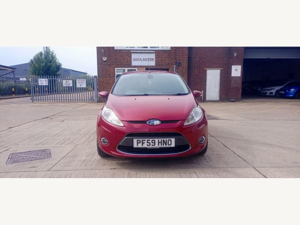 Ford Fiesta Fiesta Titanium Red #2