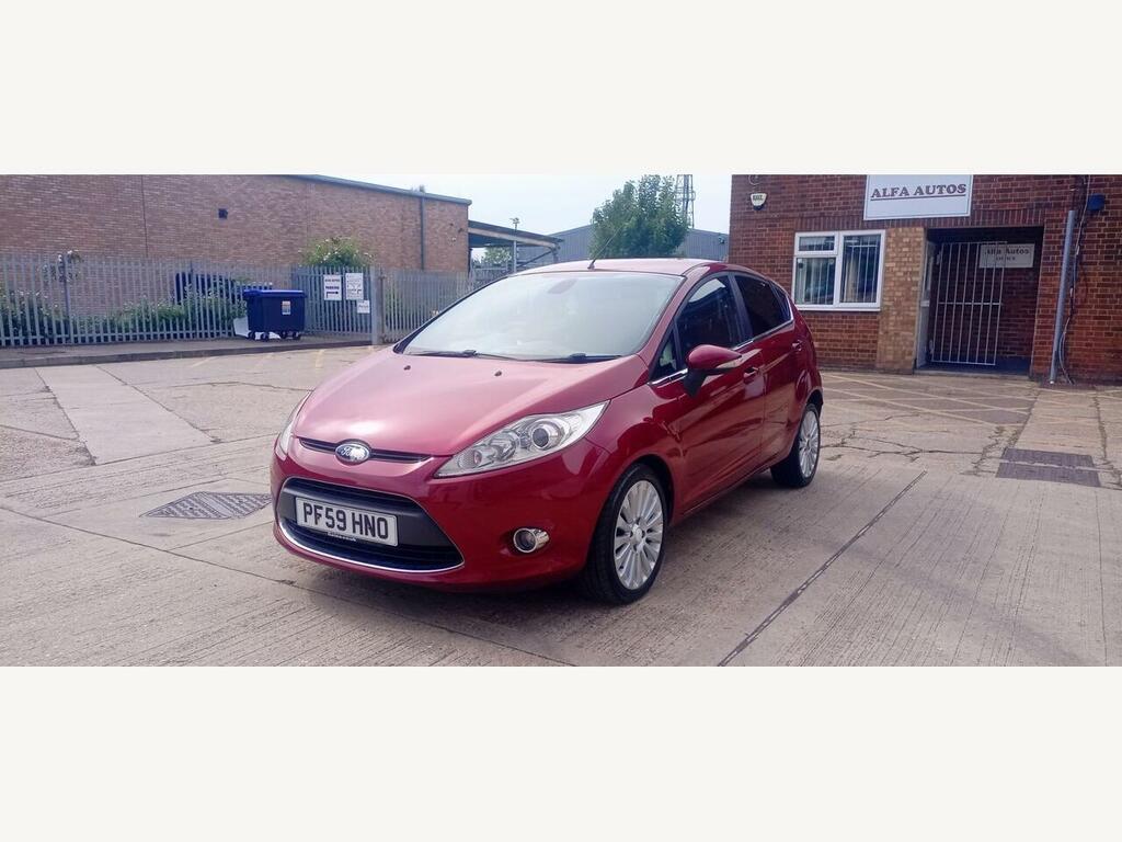Ford Fiesta Fiesta Titanium Red #5