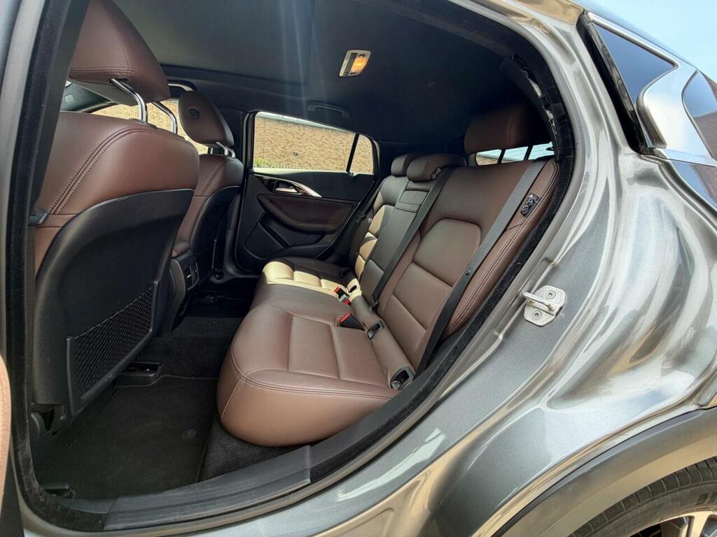 Infiniti QX30 2.2D Premium Tech Dct Black #51