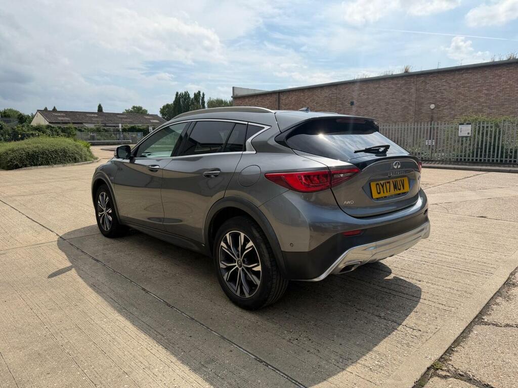 Infiniti QX30 2.2D Premium Tech Dct Black #9
