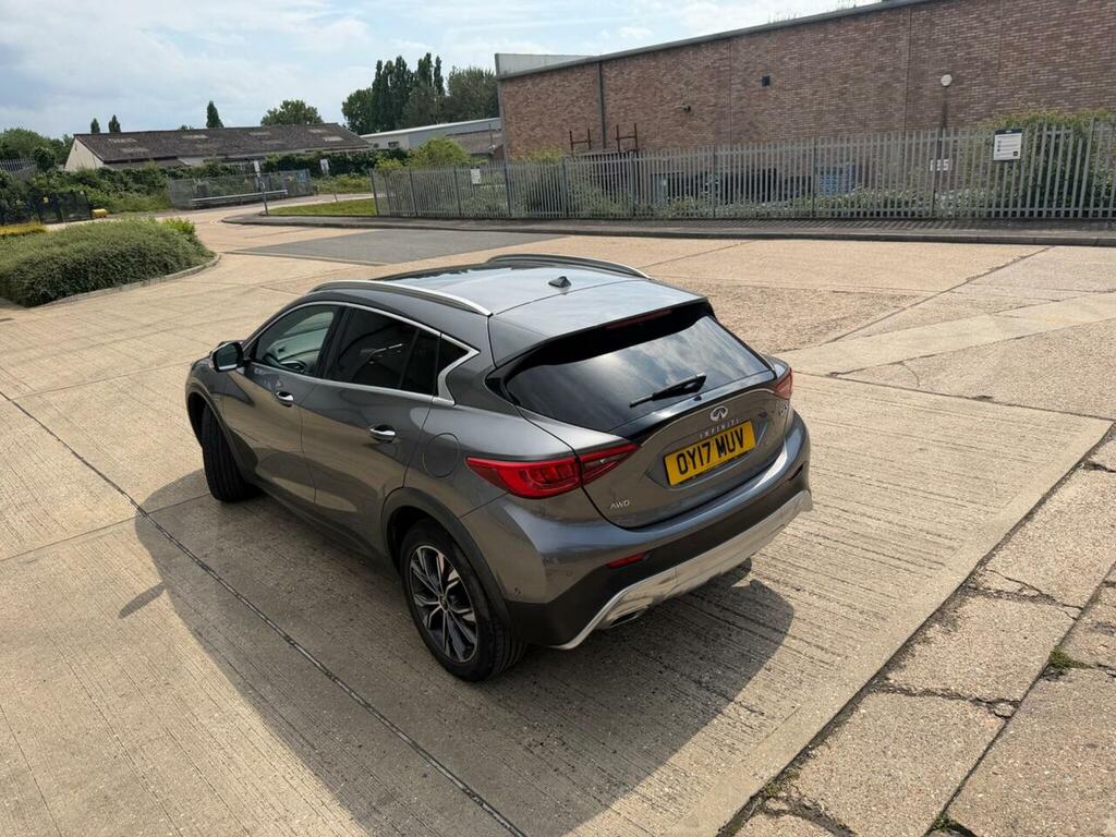 Infiniti QX30 2.2D Premium Tech Dct Black #15