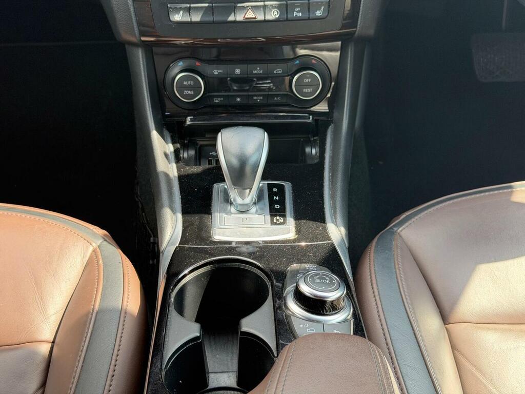 Infiniti QX30 2.2D Premium Tech Dct Black #36