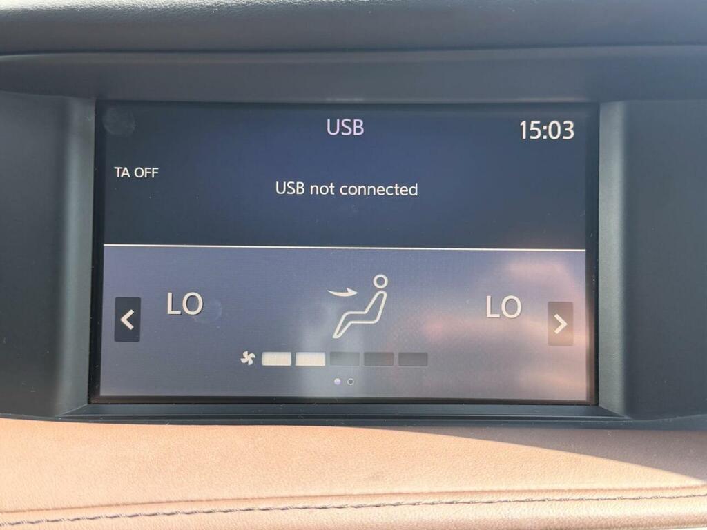 Infiniti QX30 2.2D Premium Tech Dct Black #25