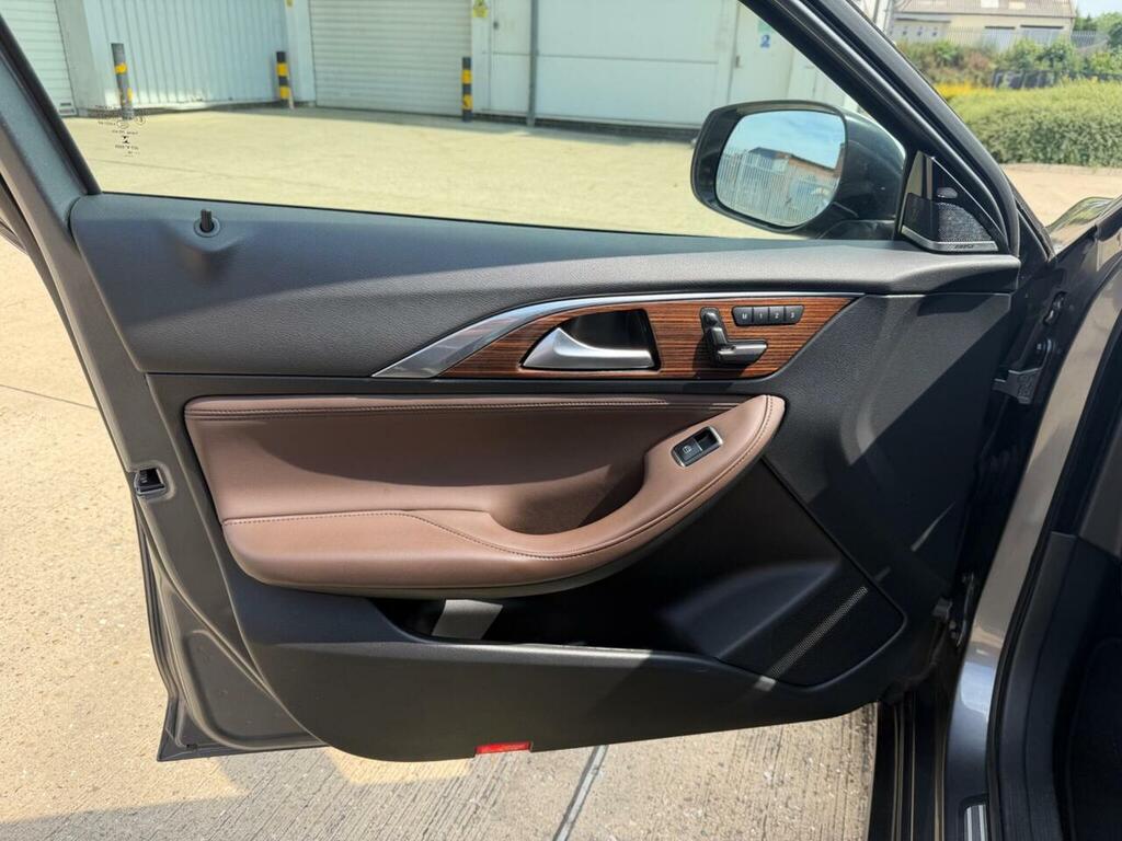 Infiniti QX30 2.2D Premium Tech Dct Black #48
