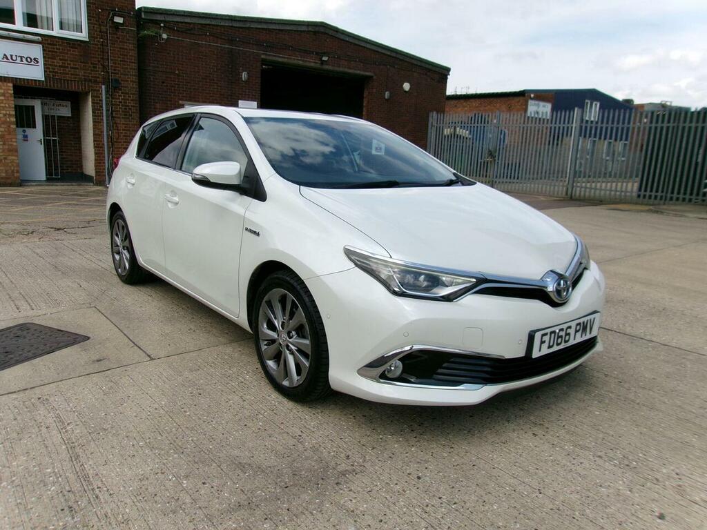 Toyota Auris Auris Excel Vvt-i Hybrid Cvt White #4