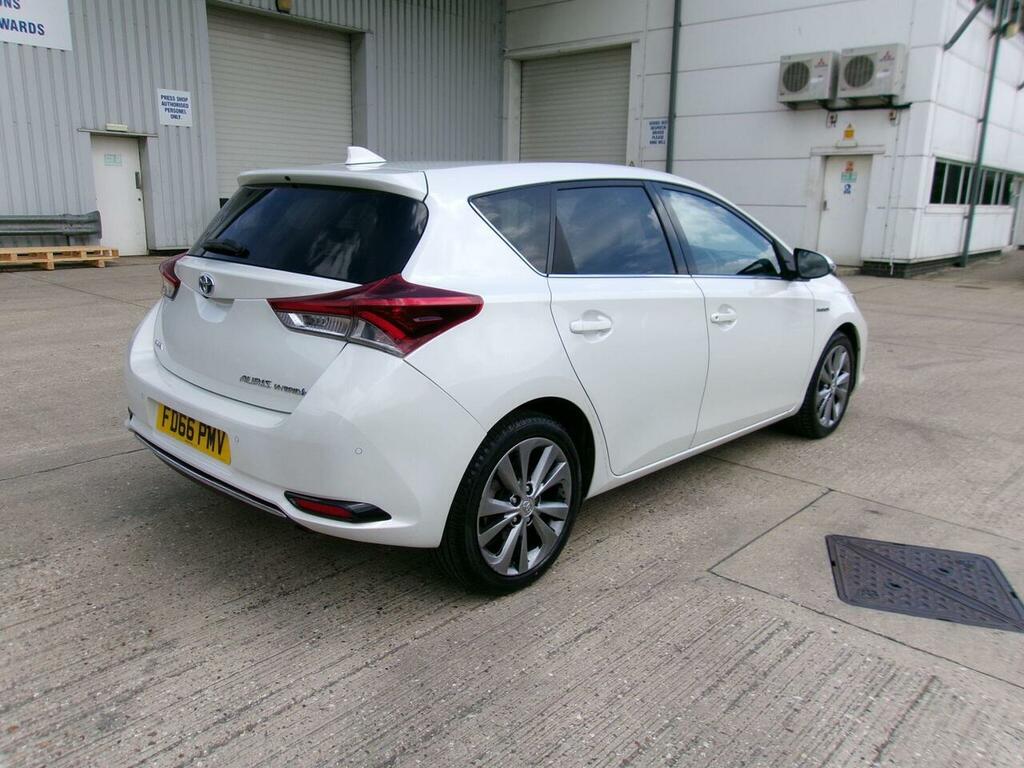 Toyota Auris 1.6 D-4d Design 110 Bhp Silver #15