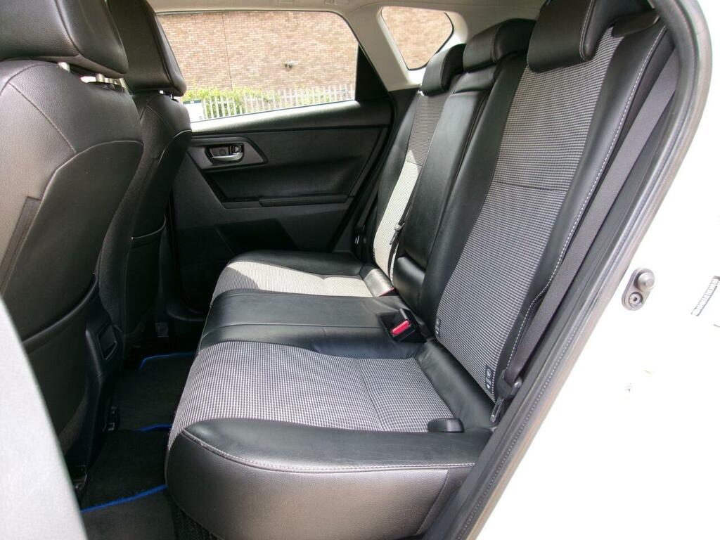 Toyota Auris 1.6 D-4d Design 110 Bhp Silver #43