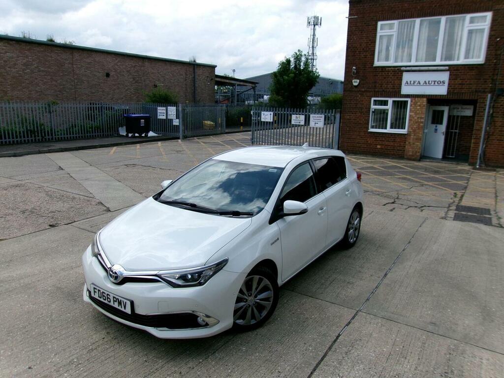 Toyota Auris 1.6 D-4d Design 110 Bhp Silver #12