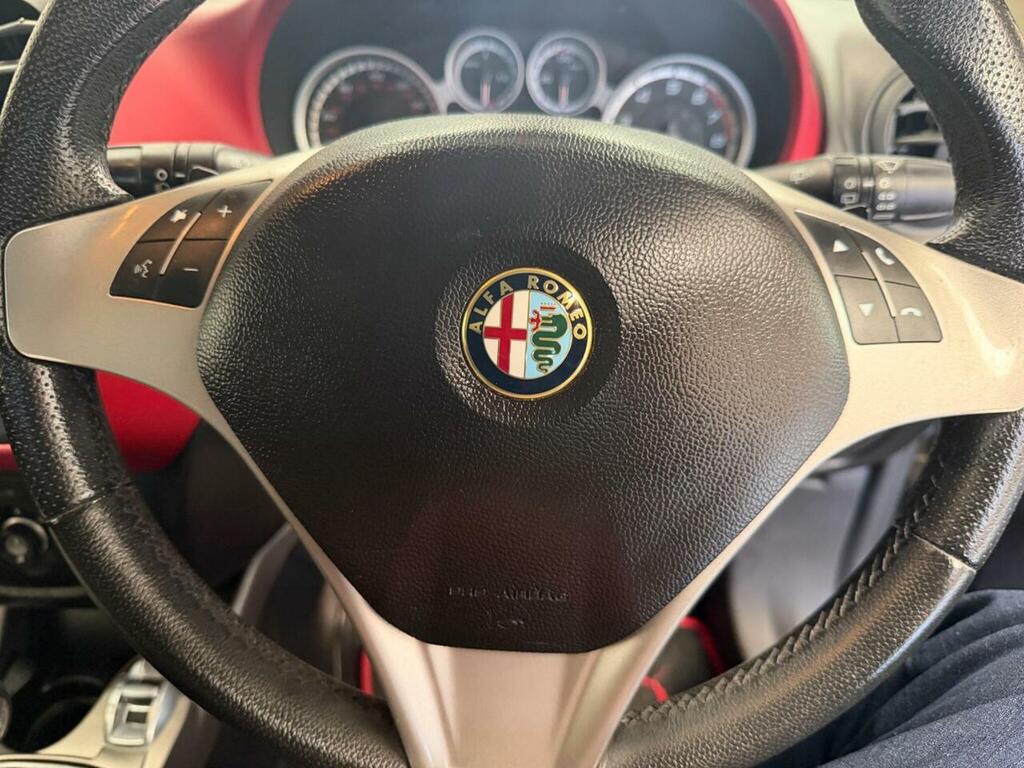 Alfa Romeo MiTo 1.3 Jtdm-2 85 Distinctive  #25