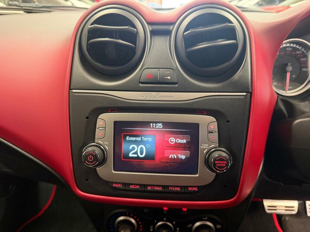 Alfa Romeo MiTo 1.3 Jtdm-2 85 Distinctive  #21