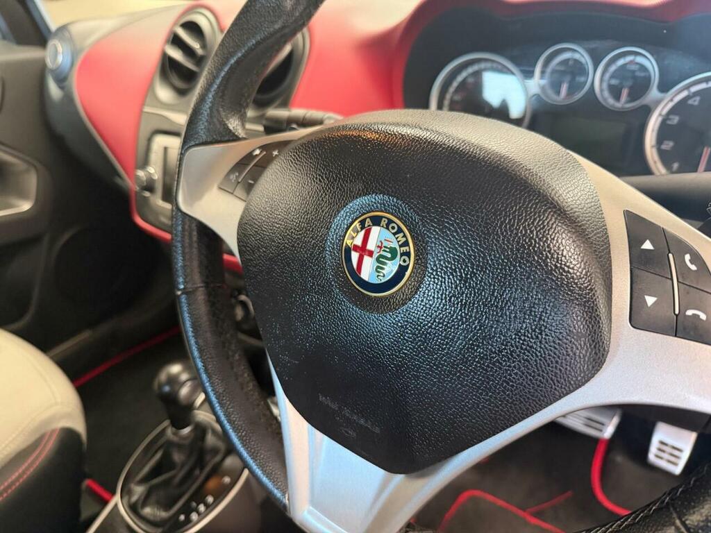 Alfa Romeo MiTo 1.3 Jtdm-2 85 Distinctive  #33