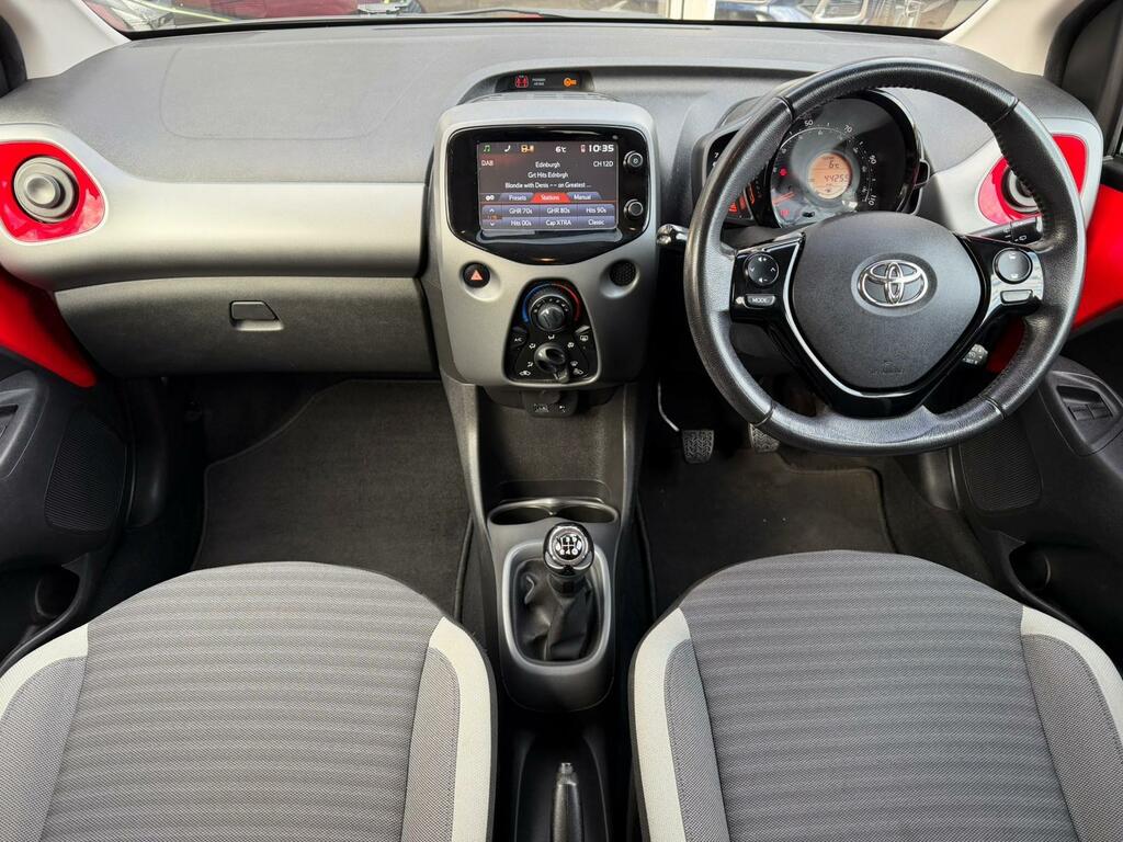 Toyota Aygo 1.0 Vvt-i X-play Euro 6 SR19CCN Red #6