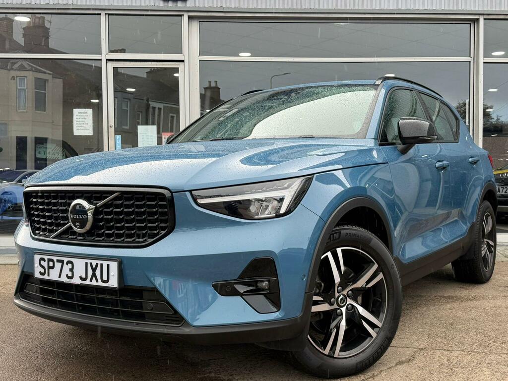 Volvo XC40 2.0 B3 Mhev Plus Dark Dct Euro 6 Ss Blue