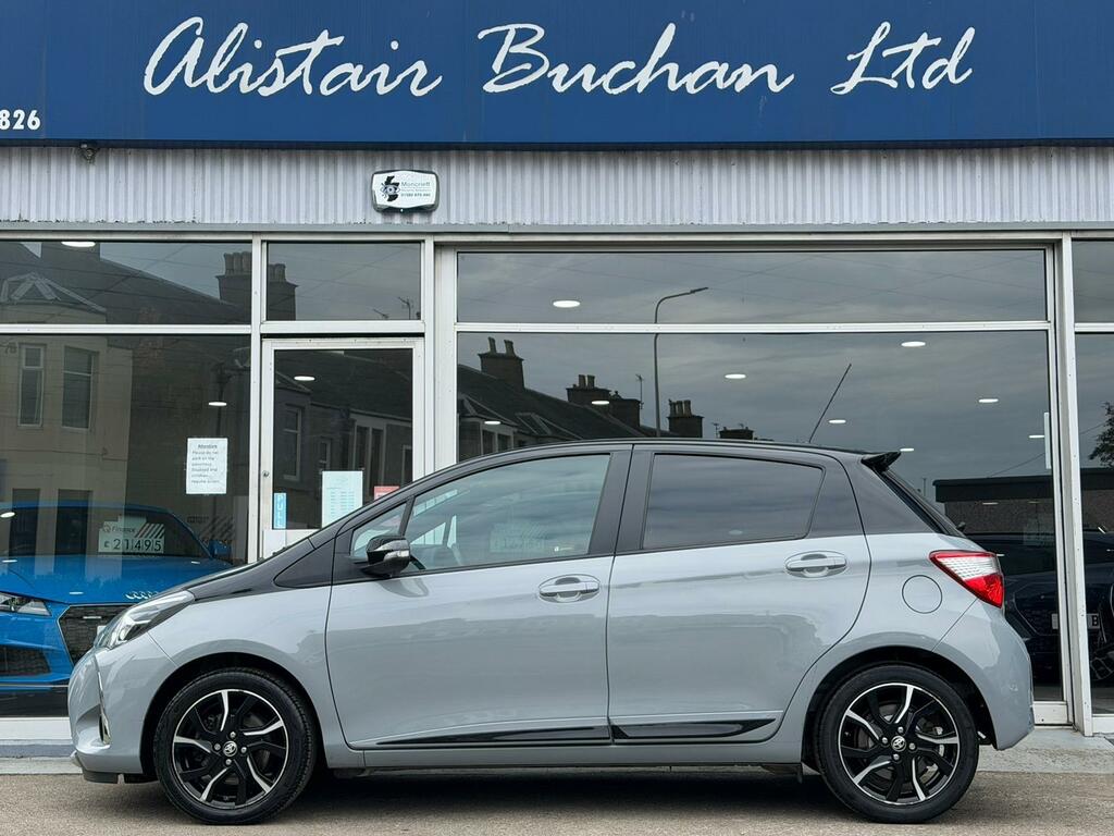 Toyota Yaris 1.5 Vvt-i Cyan Bi-tone Euro 6 SP68RVV Grey #2