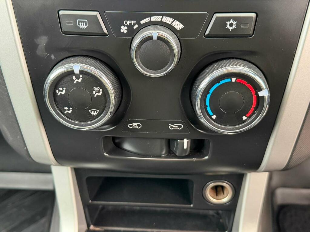 Isuzu D-Max 2.5 Td Ecb 0D 164 Bhp Silver #6