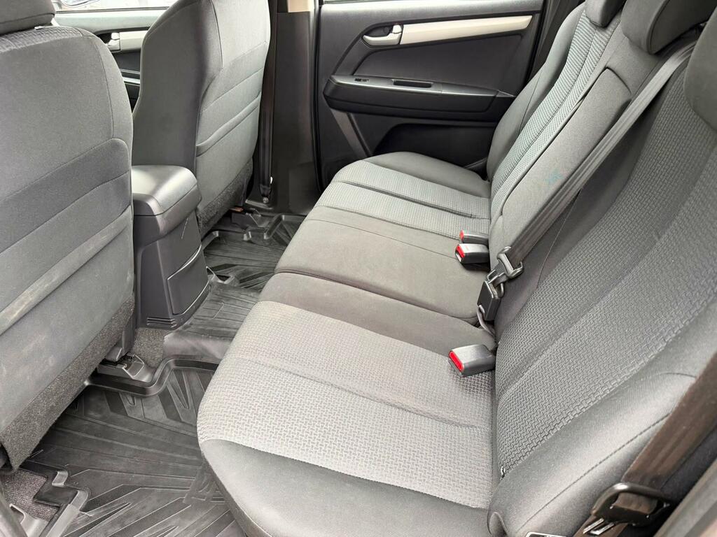 Isuzu D-Max 2.5 Td Ecb 0D 164 Bhp Silver #22