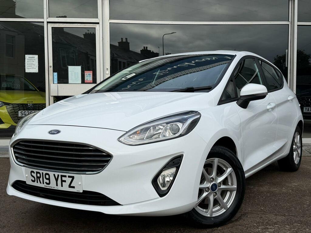 Ford Fiesta 1.1 Ti-vct Zetec Euro 6 Ss White