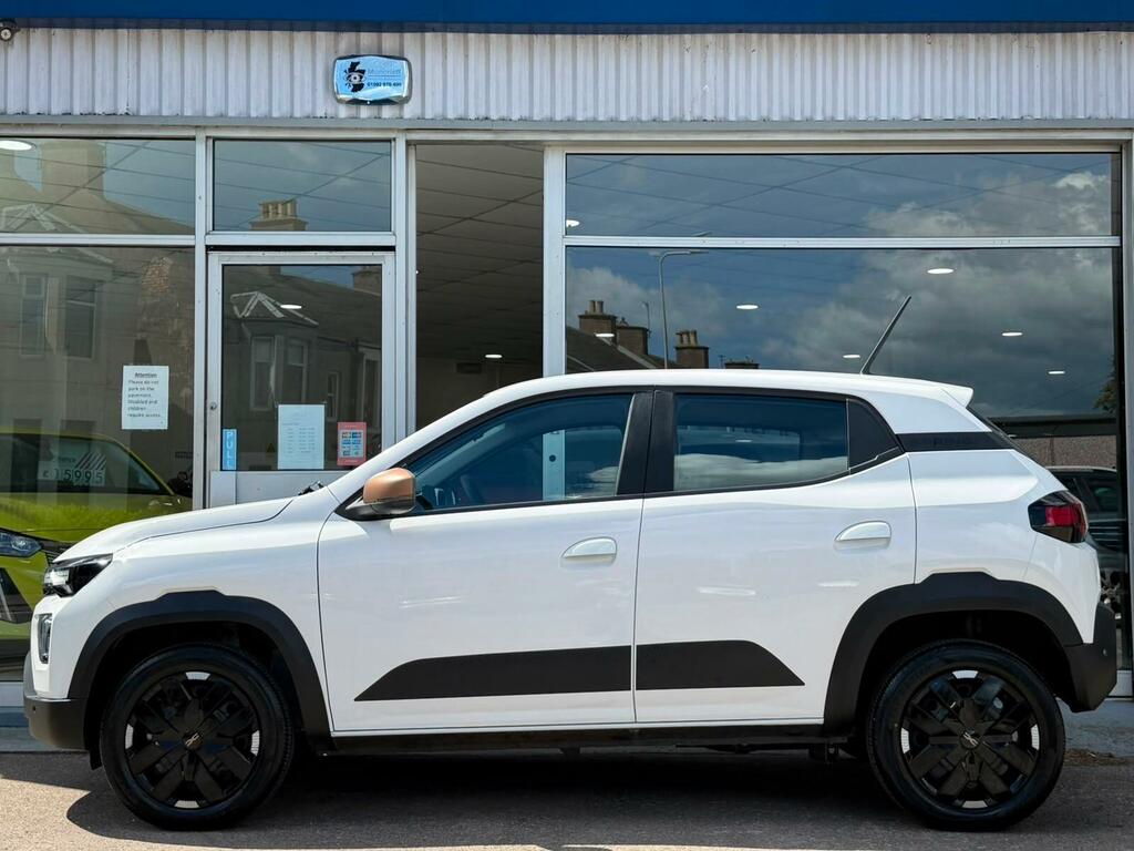 Dacia Spring 65 26.8Kwh Extreme SG25OVN White #2