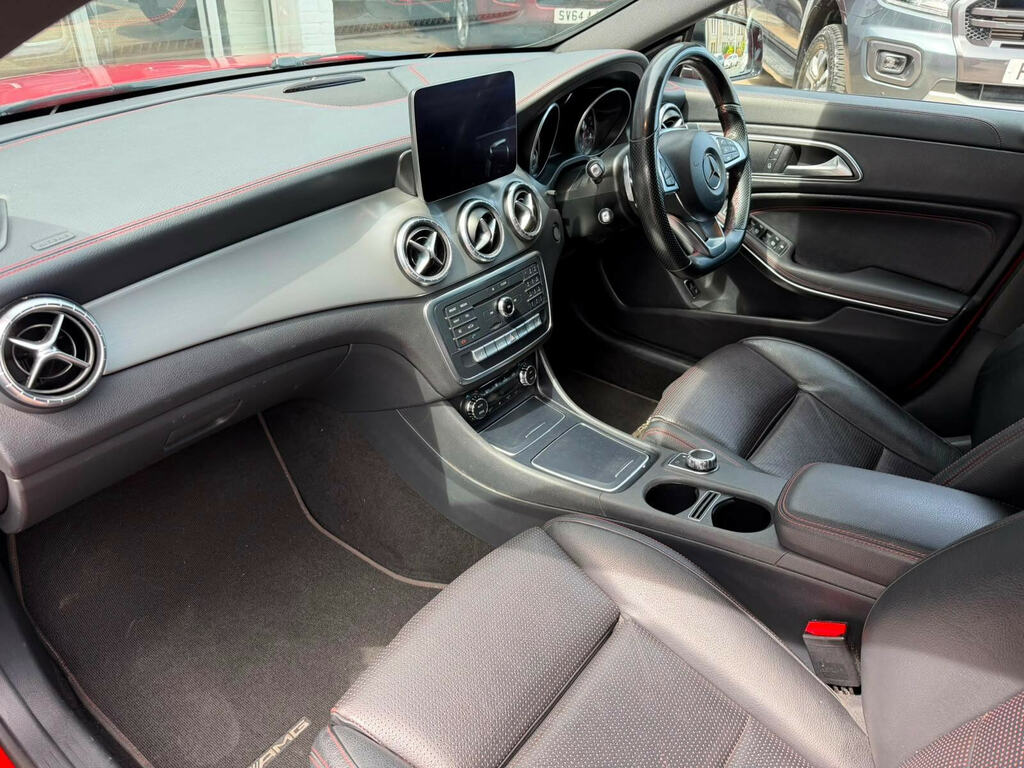 Mercedes-Benz CLA Class 2.1 Cla220d Amg Line Shooting Brake 7G- Red #4