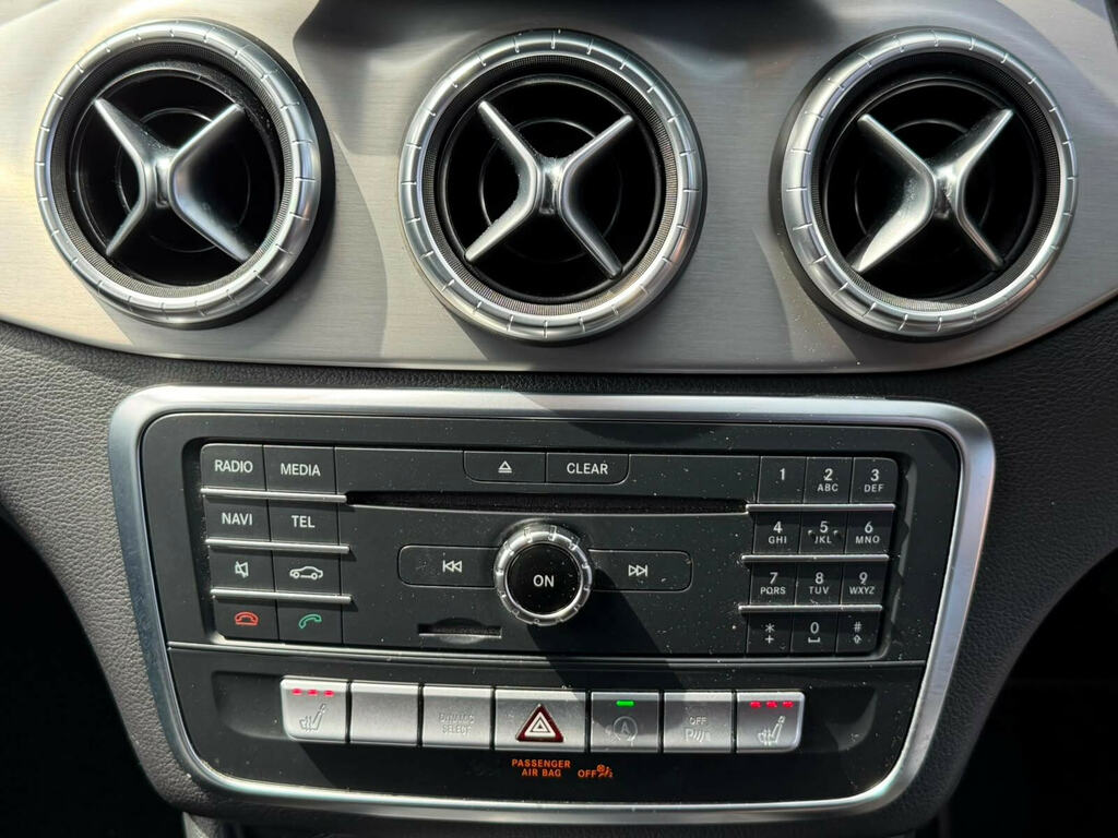 Mercedes-Benz CLA Class Cla 180 Sport Black #12
