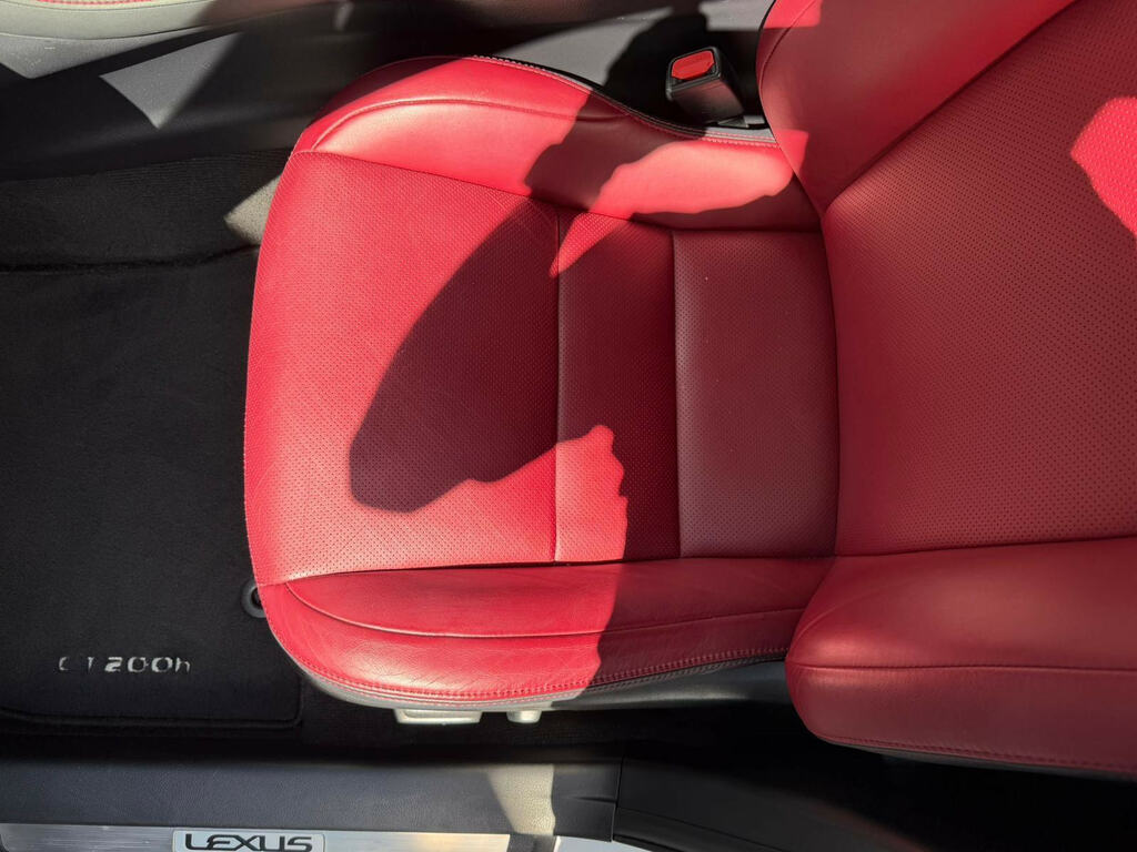 Lexus CT Red #30