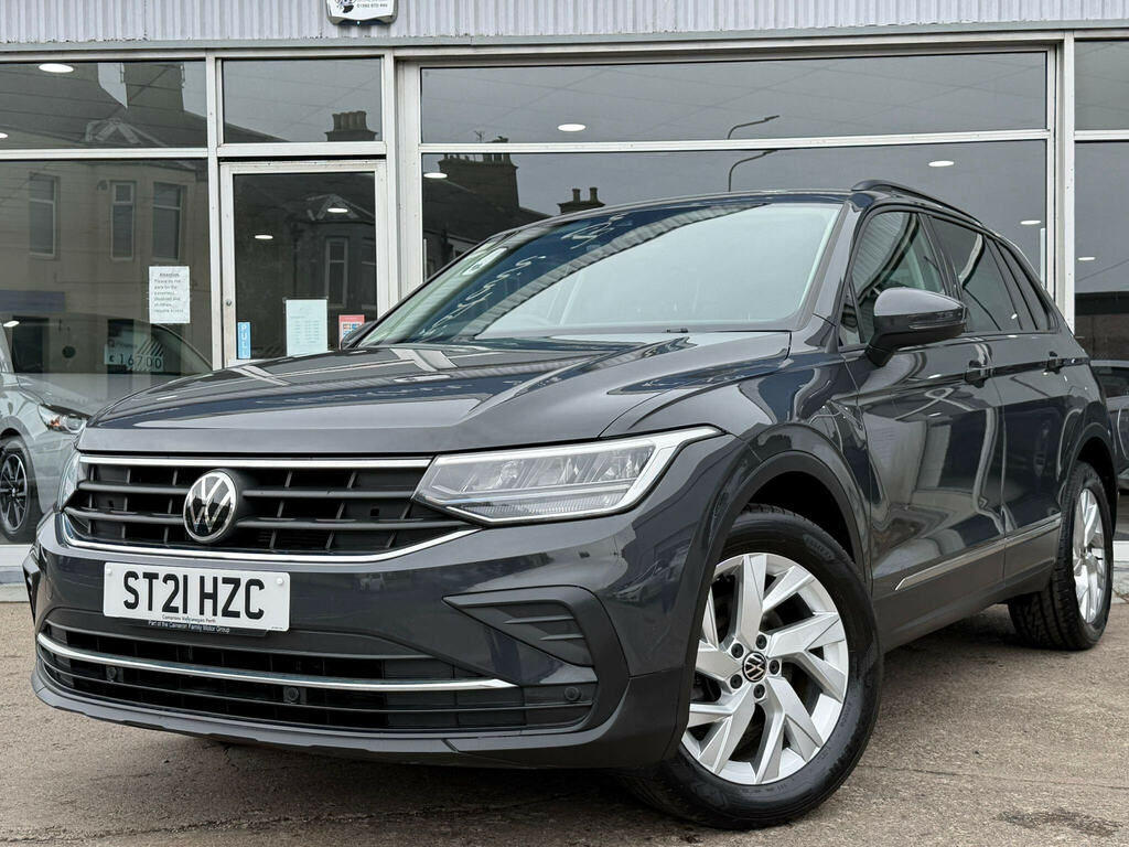 Volkswagen Tiguan 1.5 Tsi Life Euro 6 Ss Grey