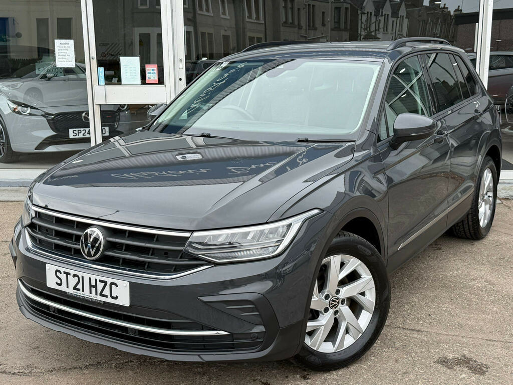 Volkswagen Tiguan 1.5 Tsi Life Euro 6 Ss ST21HZC Grey #4