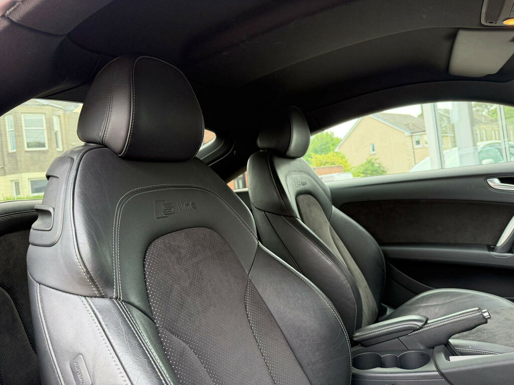 Audi TT 2.0 Tdi Sport Quattro Euro 5 Red #10