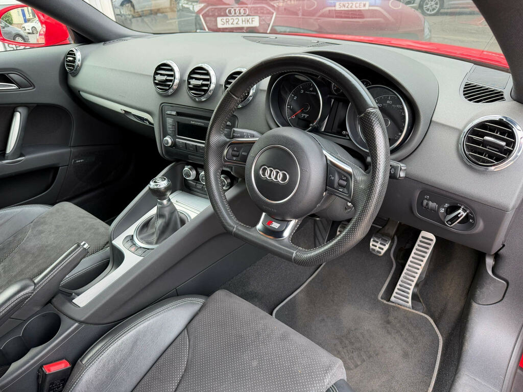 Audi TT 2.0 Tdi Sport Quattro Euro 5 Red #9