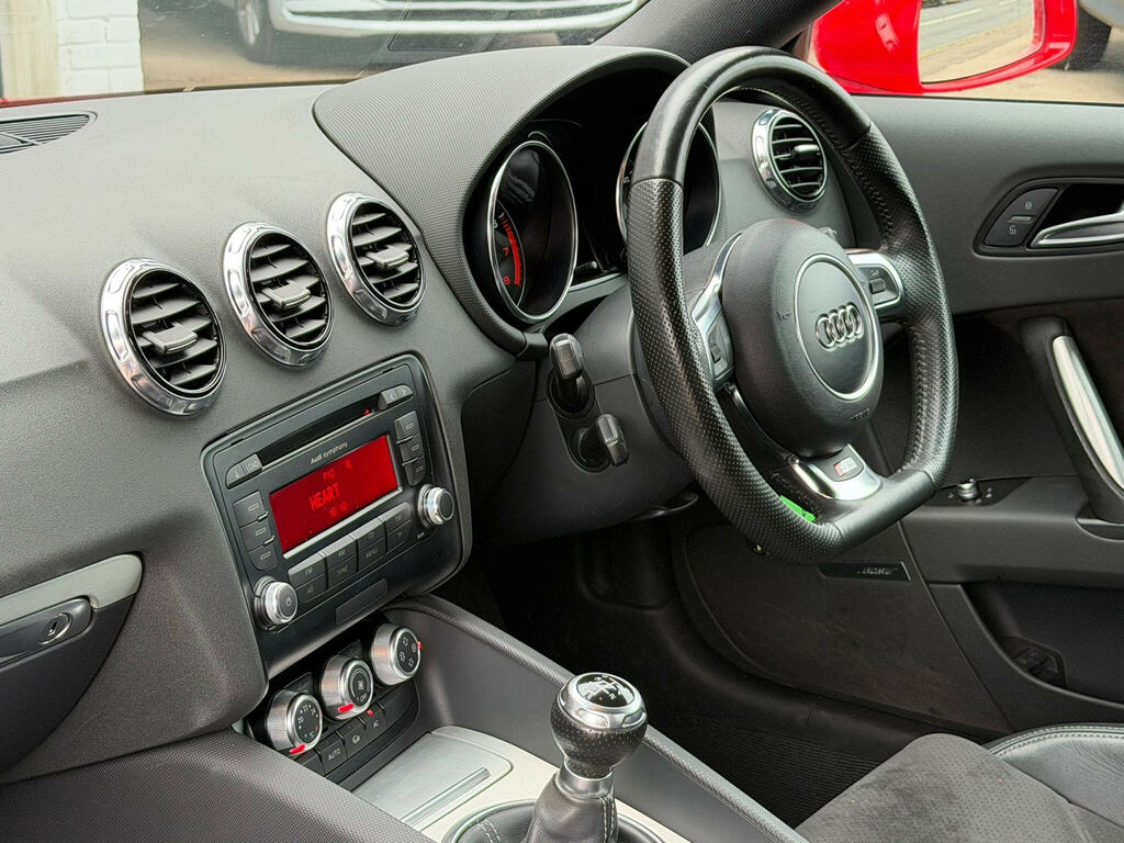 Audi TT 2.0 Tdi Sport Quattro Euro 5 Red #8