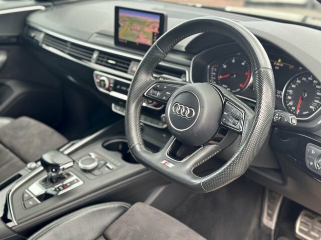 Audi A4 Avant 2.0 Tdi Black Edition S Tronic KU18LZC Black #2