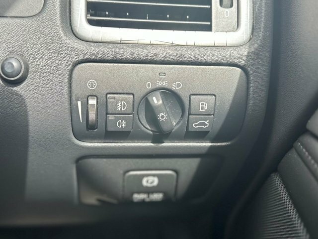 Volvo XC70 Estate 2.4 D5 Se Lux 2012 Blue #19