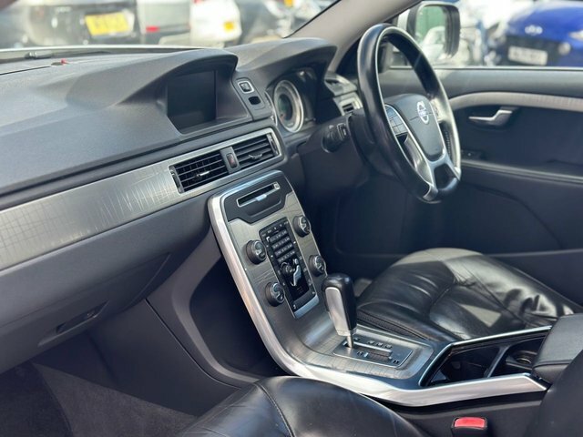 Volvo XC70 Estate 2.4 D5 Se Lux 2012 Blue #24