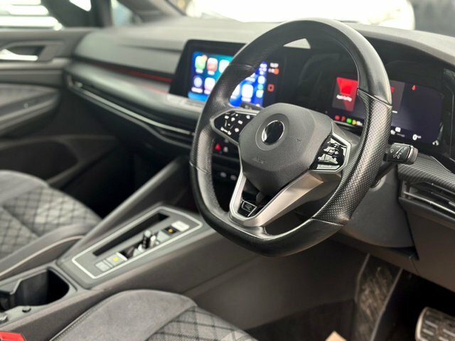 Volkswagen Golf 1.5 Etsi Mhev R-line Hybrid Dsg Black #2