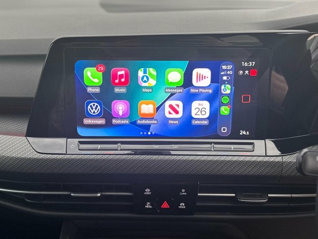 Volkswagen Golf 1.5 Etsi Mhev R-line Hybrid Dsg Black #3