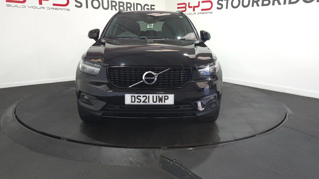 Volvo XC40 1.5 T3 R-design Euro 6 Ss DS21UWP Black #2