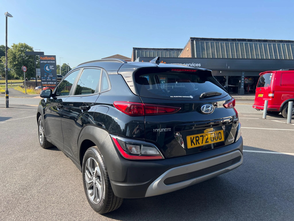 Hyundai Kona 1.6 H-gdi Se Connect Dct Euro 6 Ss Black #3