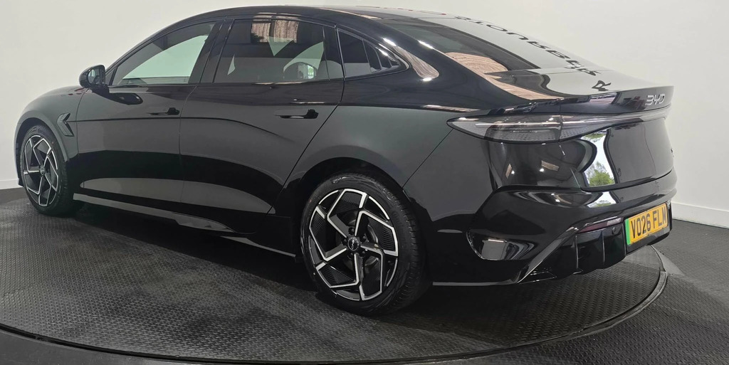 Byd Seal 82.5Kwh Excellence Awd Black #4