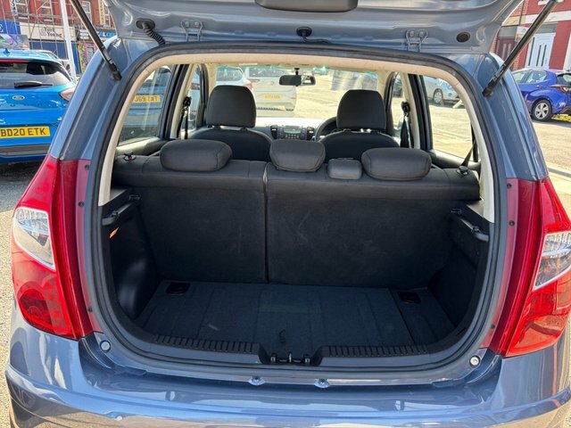 Hyundai I10 I10 Active White #9