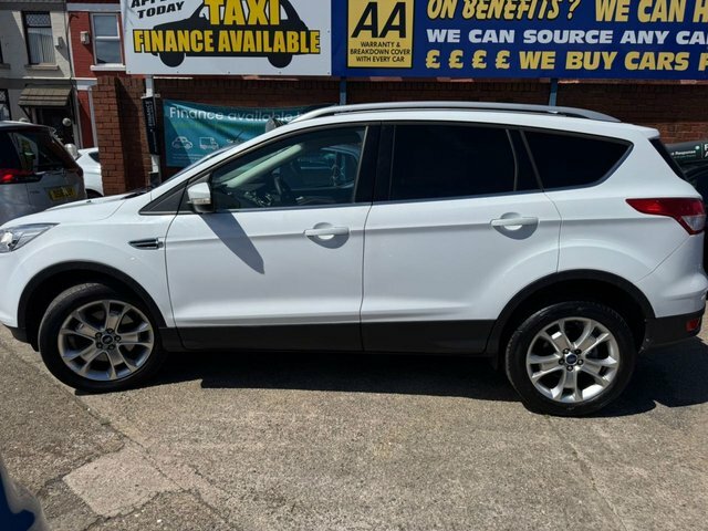 Ford Kuga 2.0 Tdci Titanium Suv Awd Euro 5 White #6