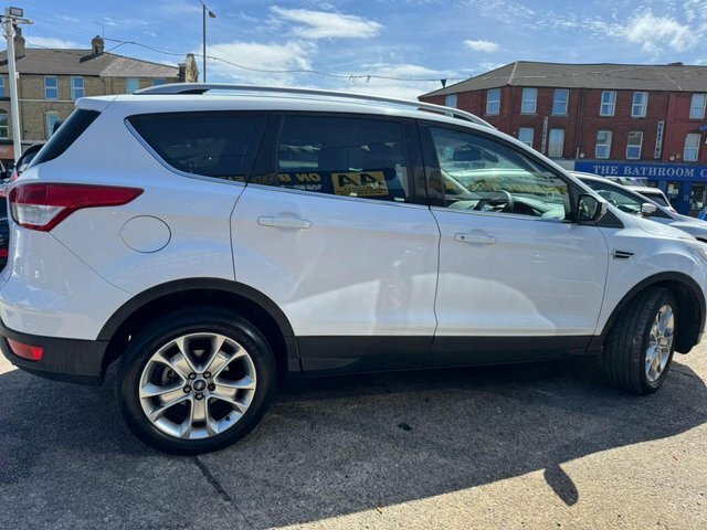 Ford Kuga 2.0 Tdci Titanium Suv Awd Euro 5 White #2