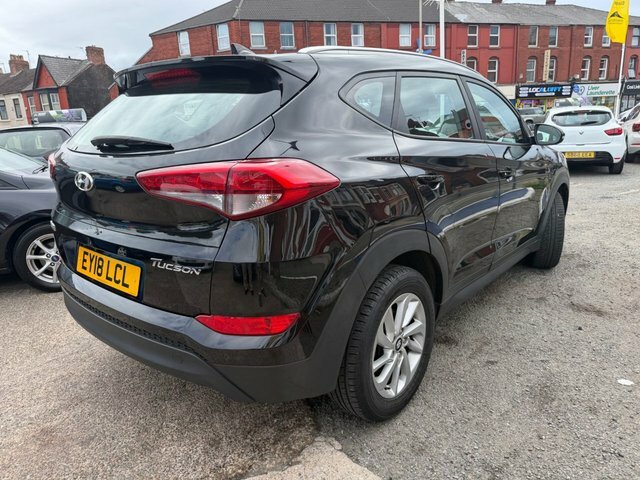 Hyundai Tucson 1.6 Gdi Blue Drive Se Nav Suv Eu EY18LCL Black #4