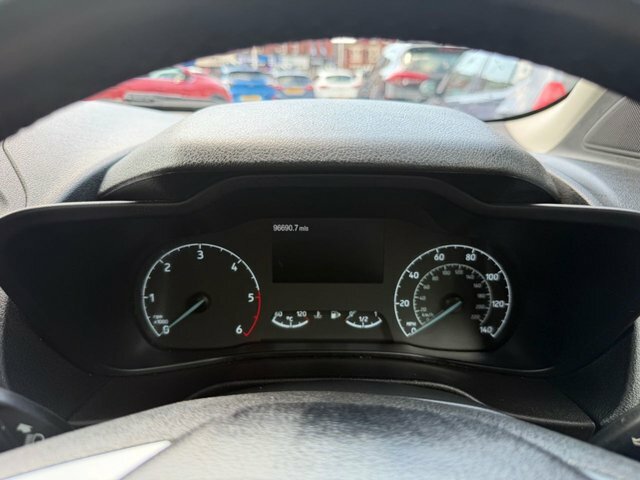 Ford Tourneo Connect 1.5 Ecoblue 120 Zetec Powershift Silver #23